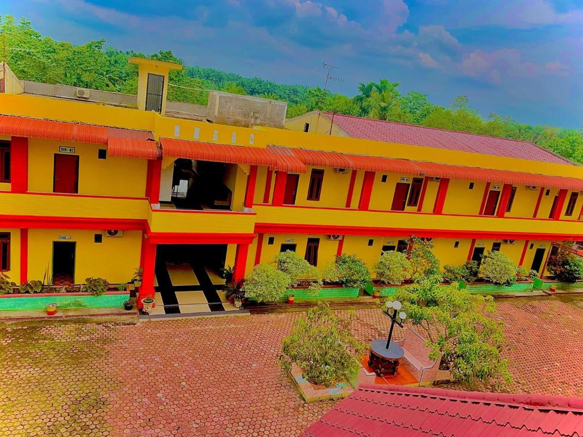 Hotel Rembulan Tebing Tinggi Esterno foto