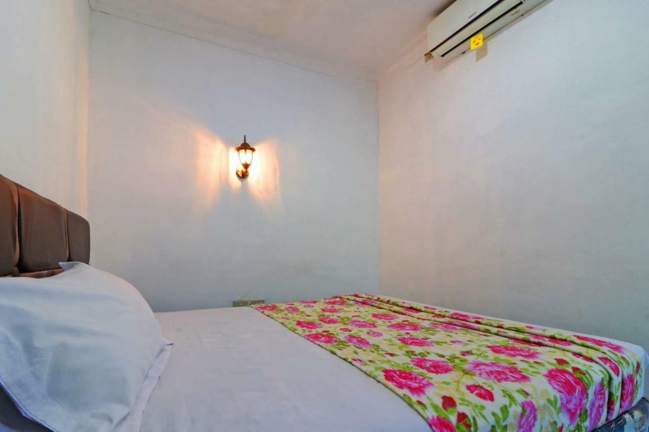 Hotel Rembulan Tebing Tinggi Esterno foto
